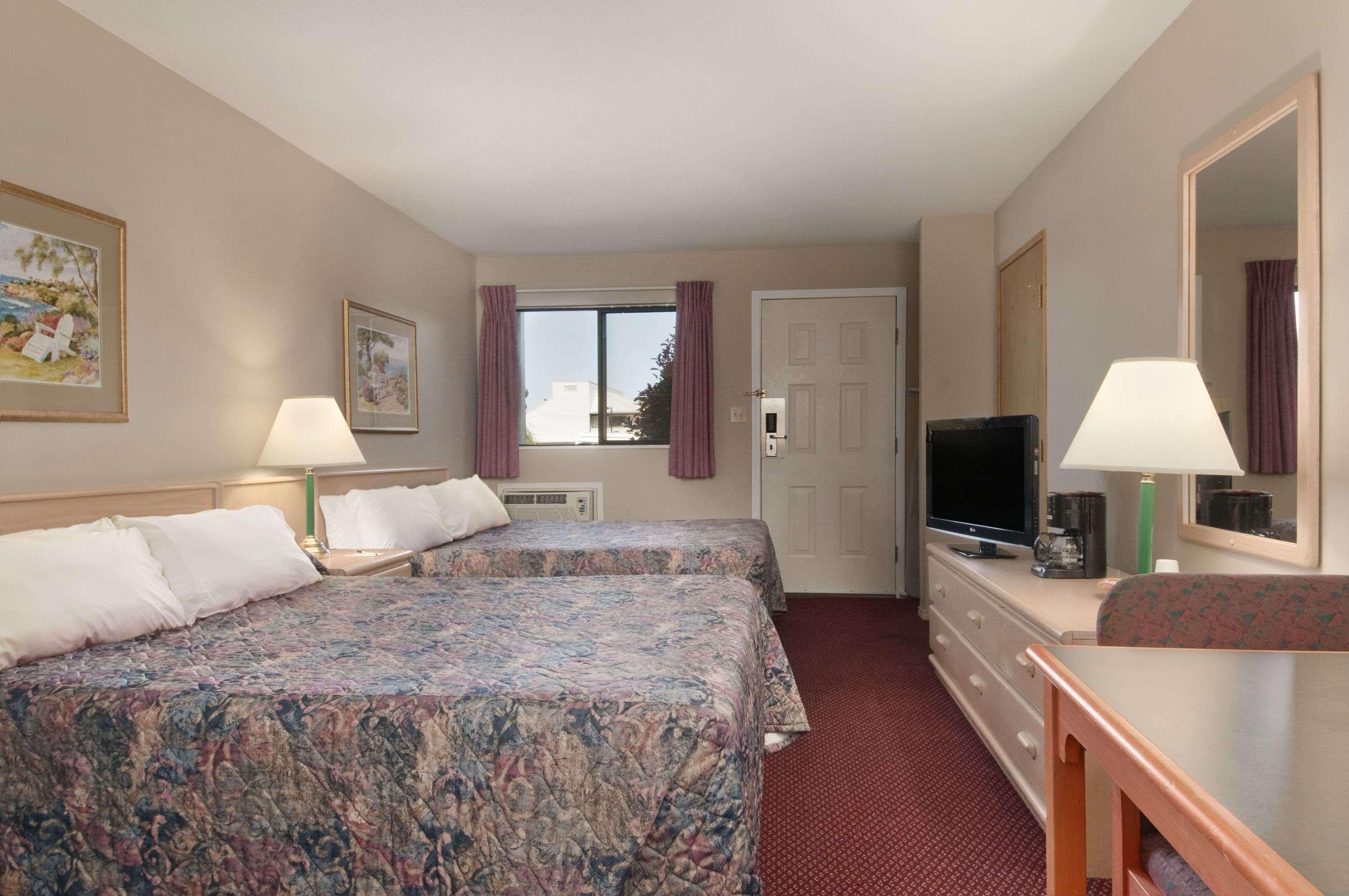 Coast Courtenay Hotel Luaran gambar
