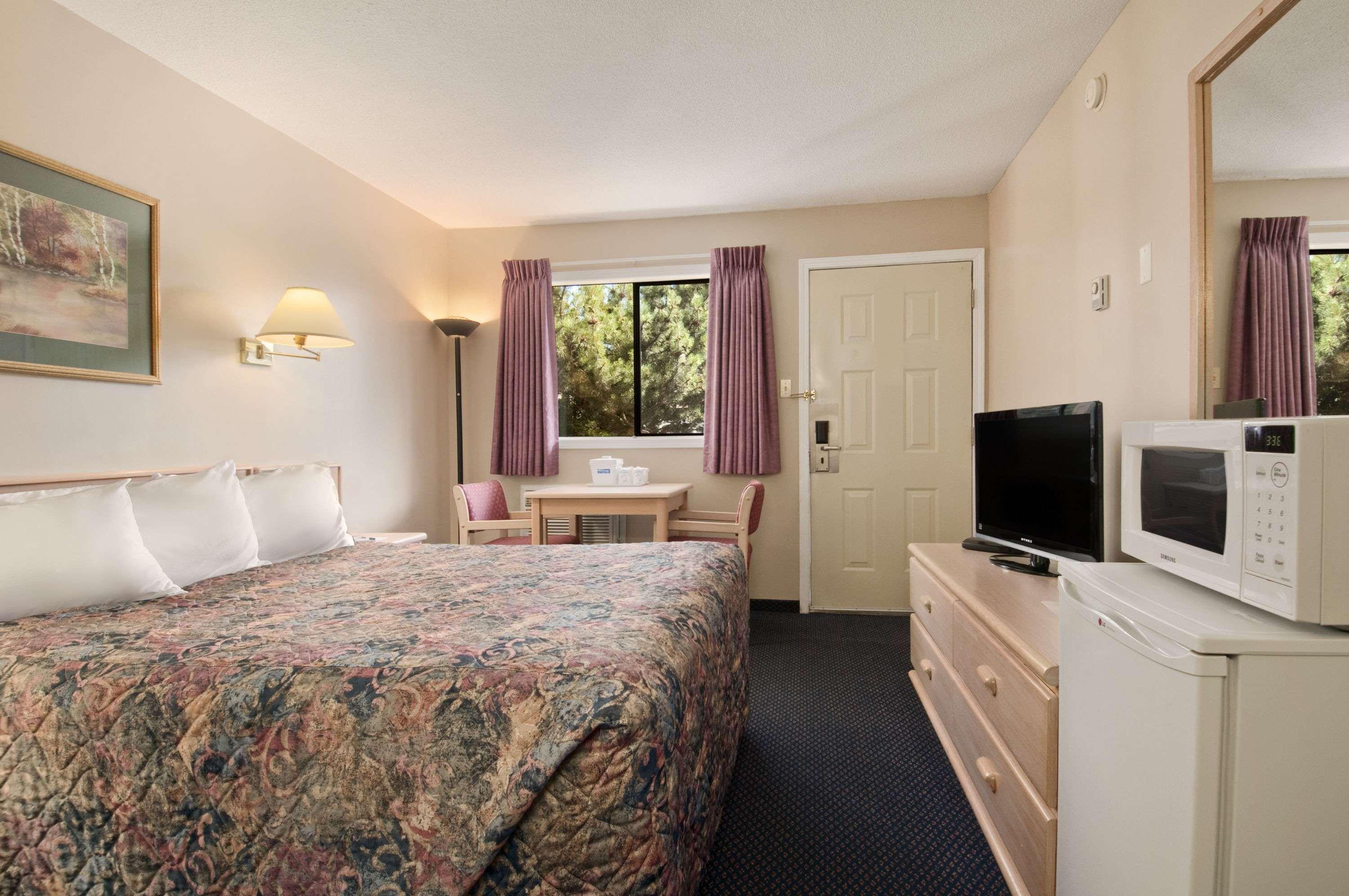Coast Courtenay Hotel Luaran gambar